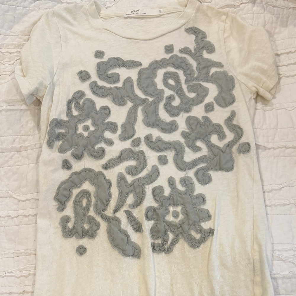 JCrew Cotton Short Sleeve T-shirt cream colored with light grey-blue design S